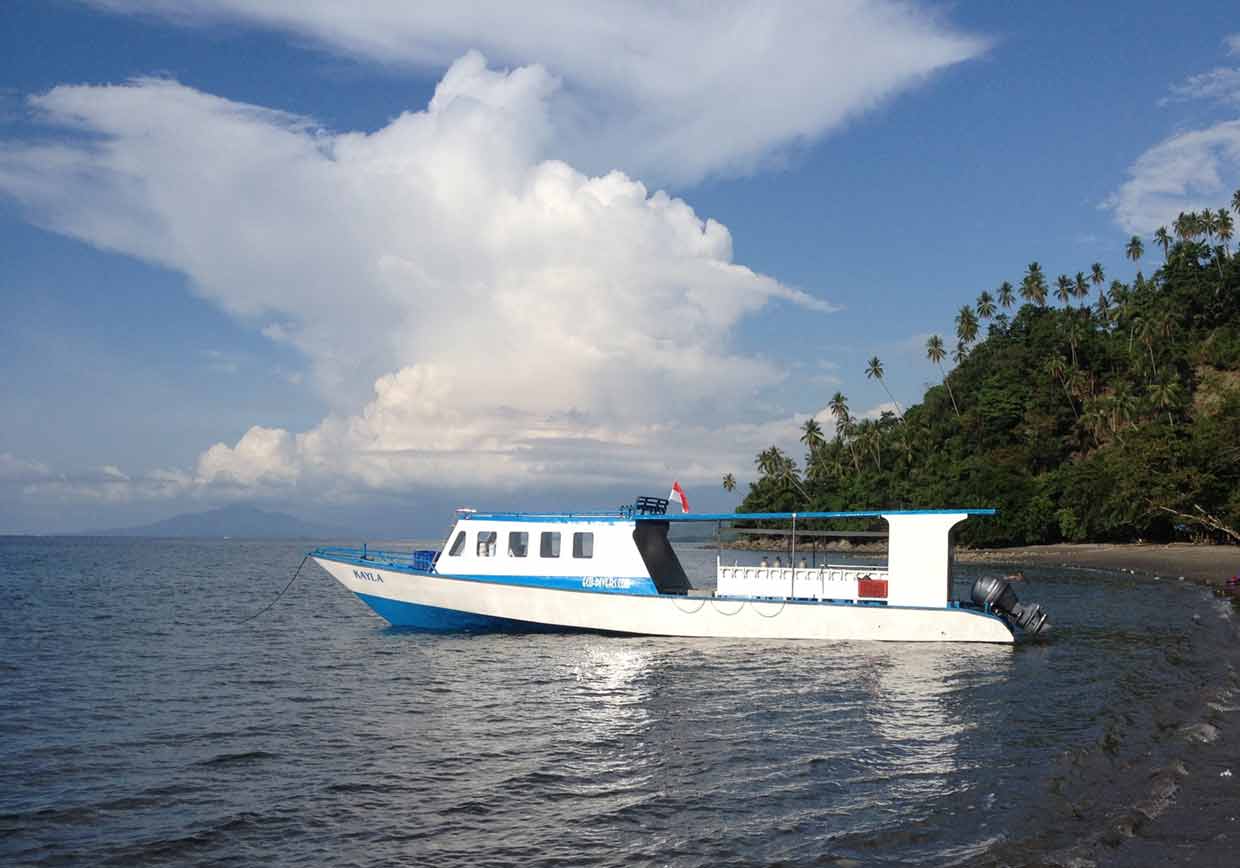 KM Kayla at Mangatasik Beach