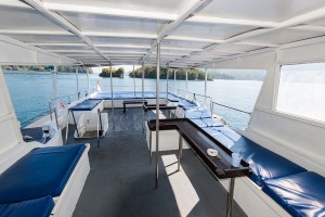 upstairs_sundeck_DSC0493